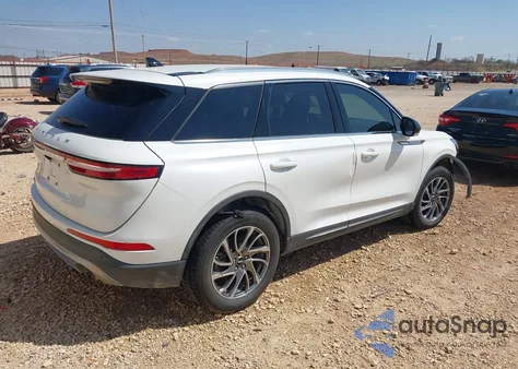 2021 Lincoln Corsair Standard z USA, uszkodzony, nr VIN 5LMCJ1C97MUL03505